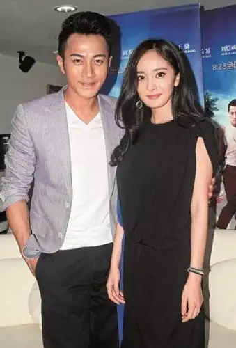 和杨幂长得天差地别,网友:难怪不要公开_刘恺威