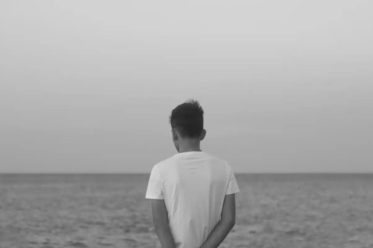 黑白人像纪实摄影 | 令人感动的孤单背影 | 男人女人老人与孩子