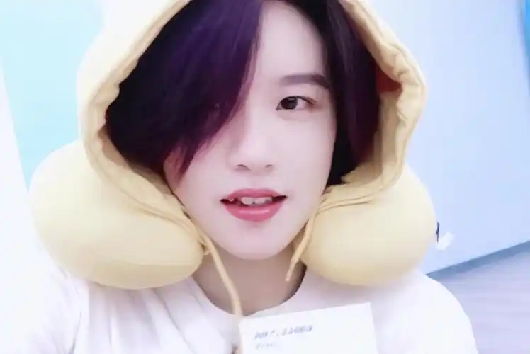 陆柯燃真的颜真的蛮好的