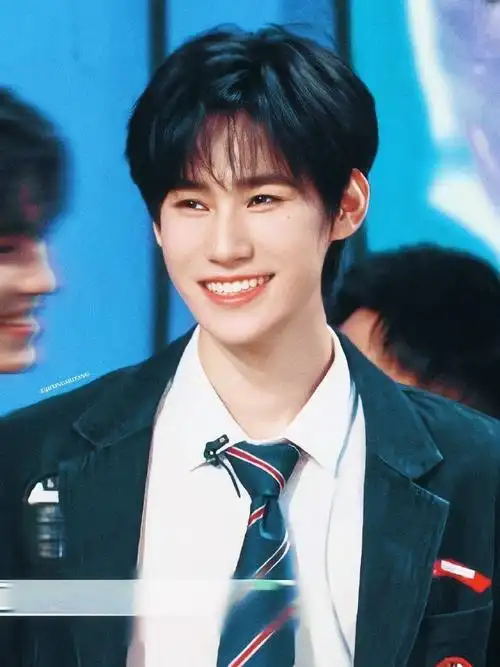 张真源你好星期六##张真源 高光缔造者