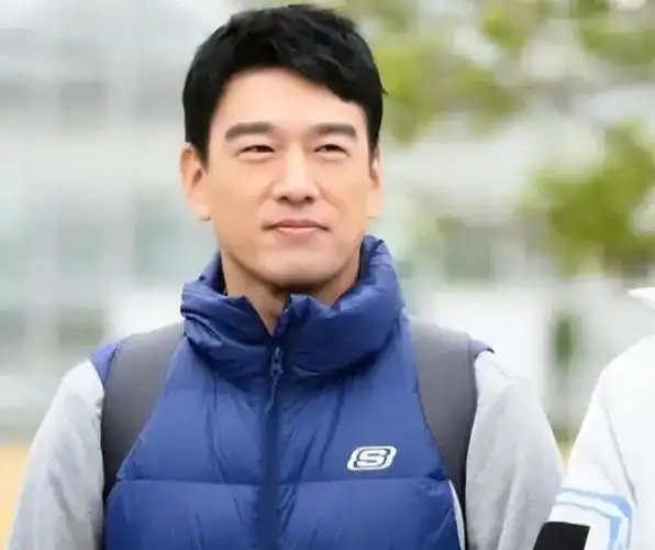 娶房东做老婆22年零绯闻如今靠骚浪贱爆红王耀庆真上头