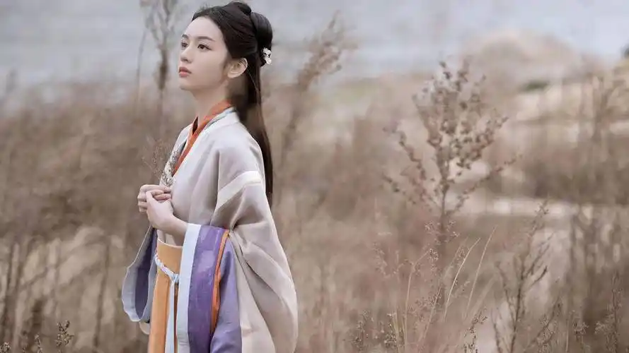 周也 古风 古装 郊外 美女 高清 4k电脑壁纸 4k手机壁纸