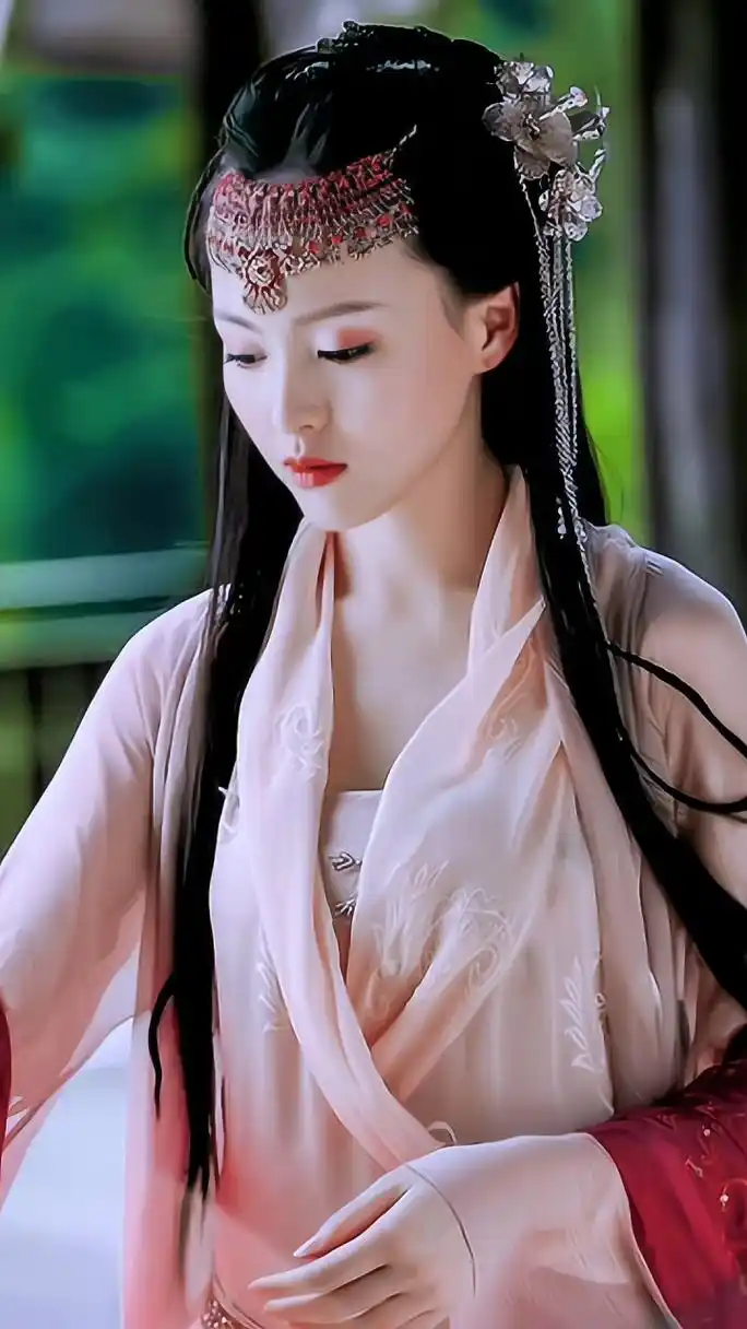 唐嫣古装美图,哪一套服饰最美?