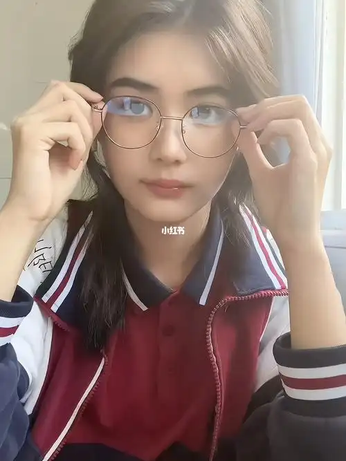 高中  #06  #校服  #眼镜  #素颜