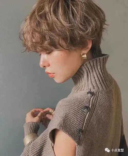 今年超流行的短发摩根纹理烫
