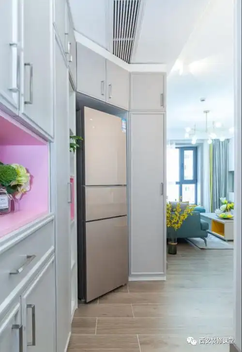 冰箱只能与鞋柜放一起,怎么定制更好?
