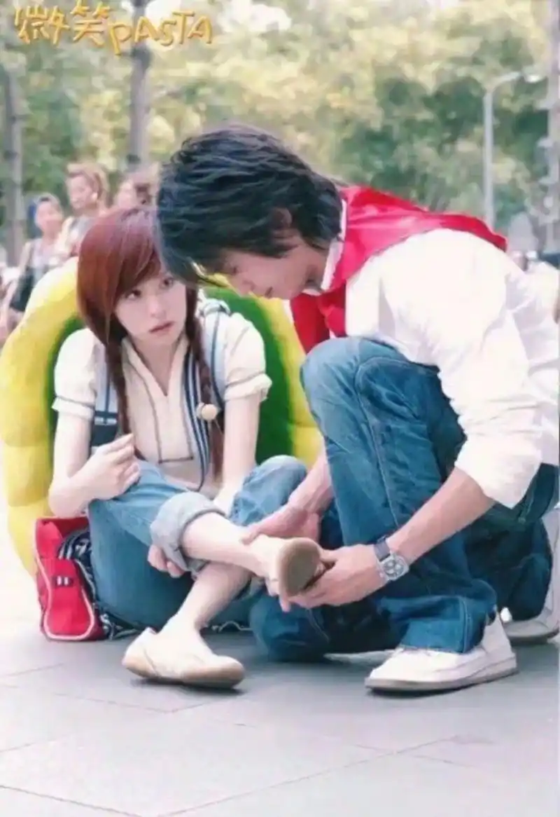 王心凌张栋梁合影# 谁年轻的时候没看过台偶啊!真的好甜[流泪]