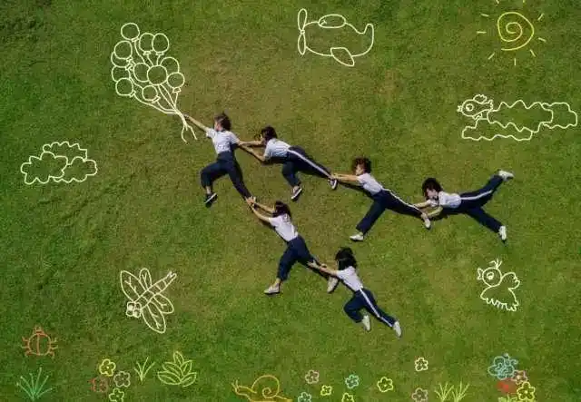 学长情报局解锁2017江职毕业照最新姿势