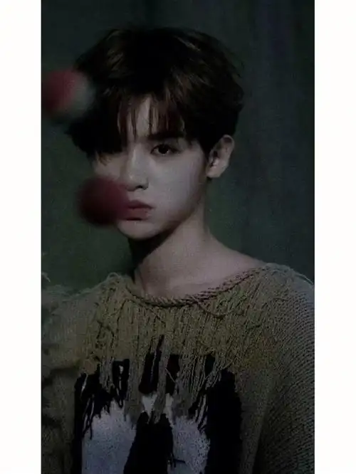 8.11黄明昊的锁屏壁纸79 #justin黄明昊  #黄明昊壁纸  #分享壁纸