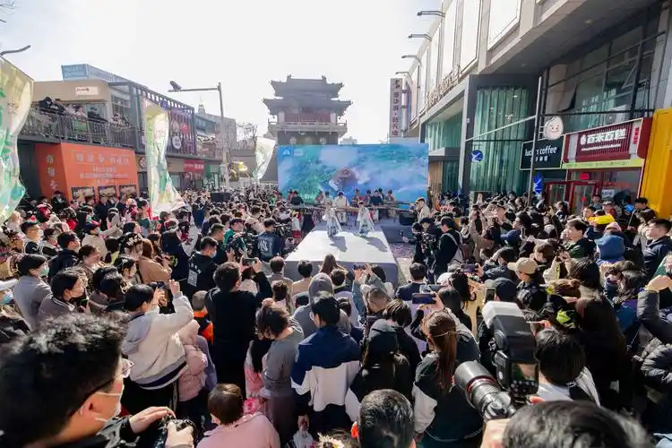 潍坊奎文花朝节启幕国潮文化盛宴再现传统之美