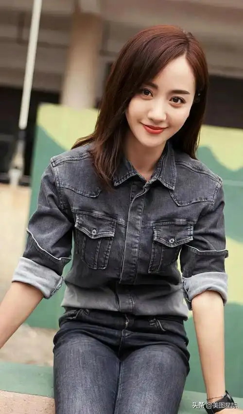 杨蓉为什么那么显年轻(四十岁的杨蓉越活越年轻)(19)