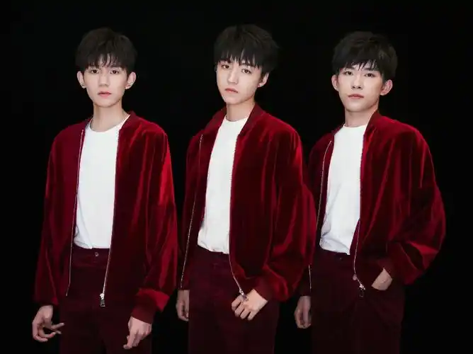 tfboys元宵晚会,三小只身着红色绒衣,帅到爆炸!__凤凰网