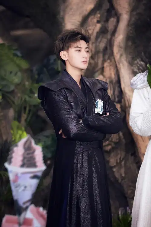 黄子韬萌探探探案3