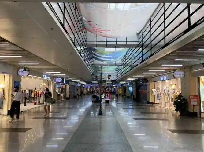 连城·新天地-"(315真相君)之前来商家还没进驻,不时.