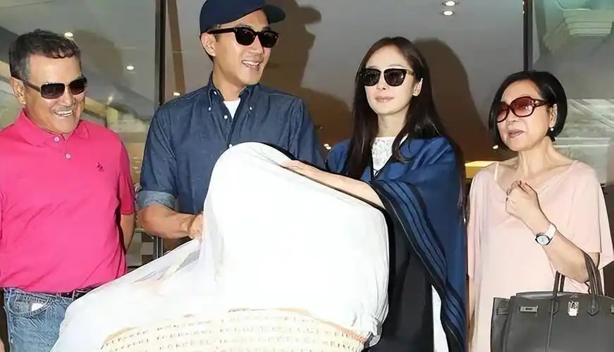 下秒小糯米的反应让杨幂瞬间泪崩_李晓峰_小孩子_妈妈