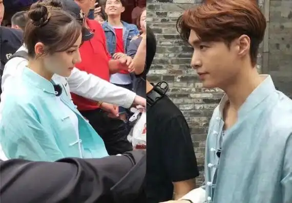 迪丽热巴和张艺兴一起"做饭",动作娴熟,张艺兴目光被她吸引!