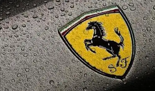 汽车标志中间有一匹马的是什么车