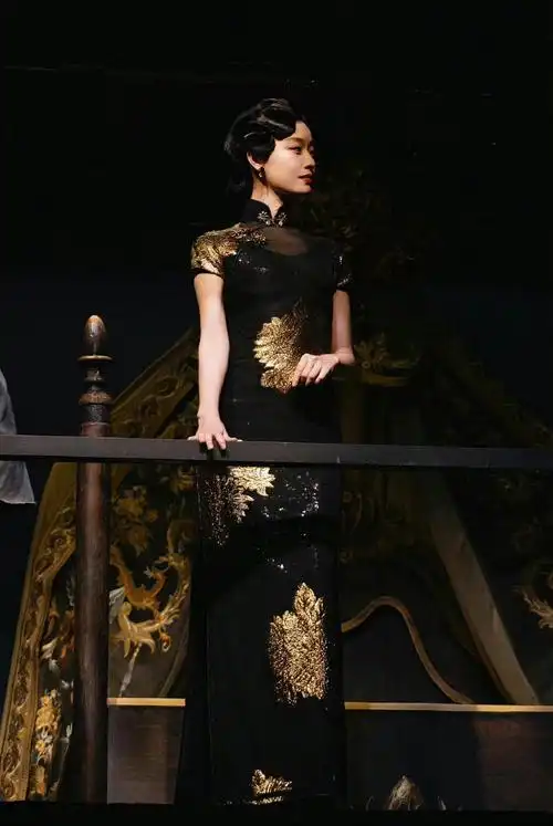 对摇曳生姿最好的诠释#唯有旗袍和美人不可辜负谁懂倪妮穿旗袍的杀伤