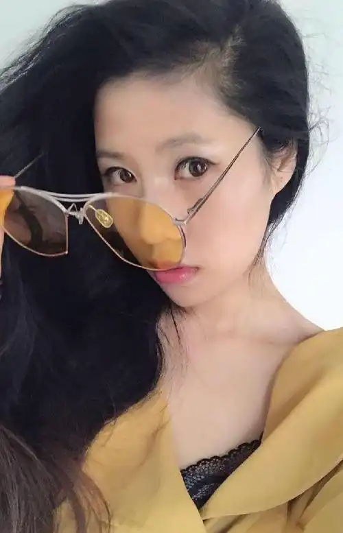 石翔的抑郁症越来越严重已经失去了睡眠