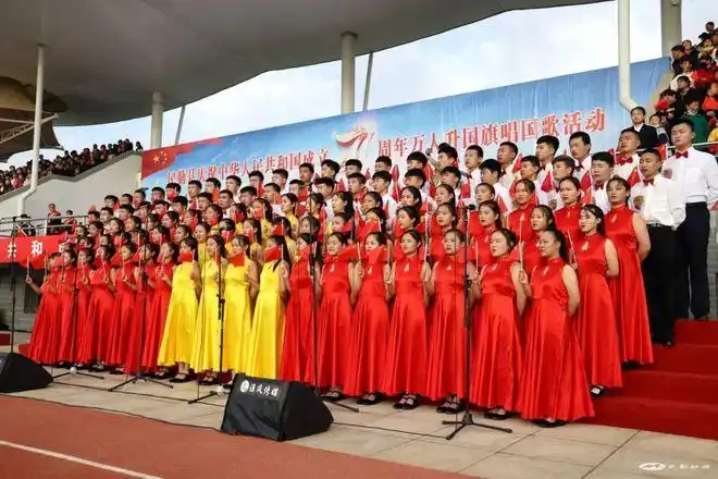 升国旗奏唱国歌民勤县庆祝中华人民共和国成立71周年