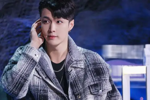 张艺兴《舞蹈风暴》化身长沙话"推广大使" 频爆金句综艺感十足