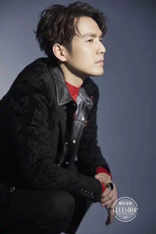 钟汉良杂志花絮照曝光 创意十足令人期待