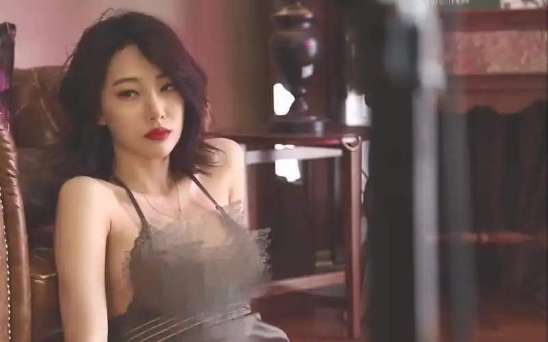 女神来了第一期身材火辣的金惠美hyeme