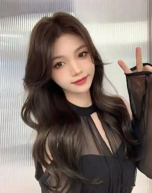 " 复古大波浪 " ,怪美的 …_发型_中国_人类