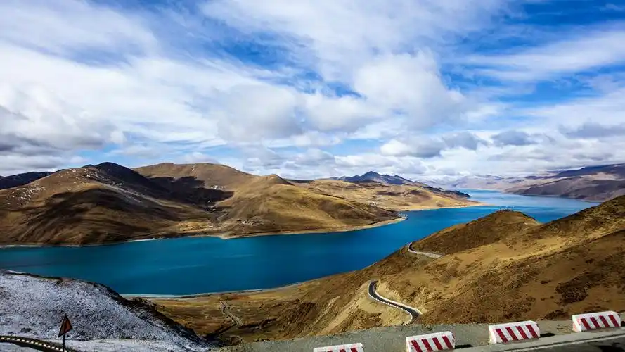西藏羊卓雍湖优美自然风光图片壁纸高清大图预览1920x1080_风景壁纸
