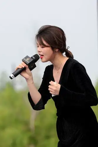 27,才艺表演唱歌.