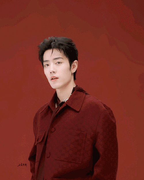 肖战##日常见肖战##肖战红色时尚大片