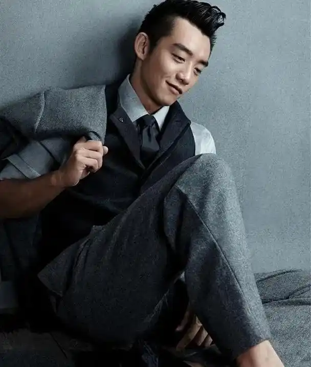 郑恺绅士时尚帅气写真.郑恺绅士时尚帅气写真 - 抖音