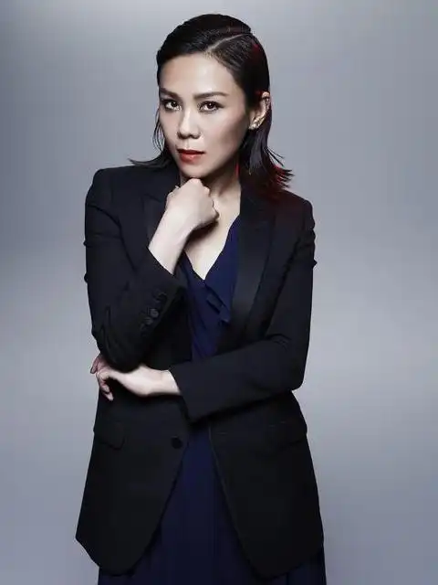 据台湾媒体报道,昨日(5月18日)入围金曲奖的女歌手蔡健雅已经被确诊新