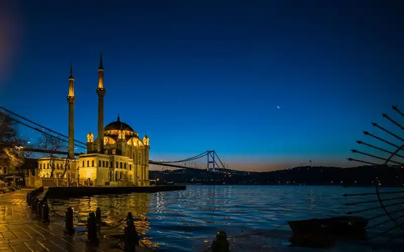 夜景,城市,灯火,房子,海边,大海,风景夜景壁纸图片