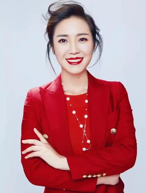 云朵:被刀郎养了整整10年,歌手舞台公开踢馆,为师父一雪前耻4-度小视