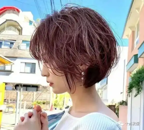 今年超流行的短发摩根纹理烫