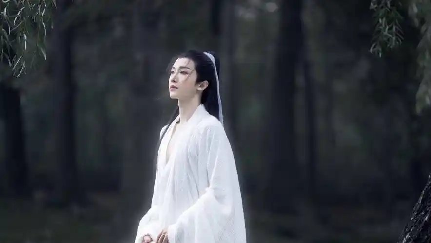 刘宇也太适合汉服了吧,气质温润儒雅,像极了古风小说的男主