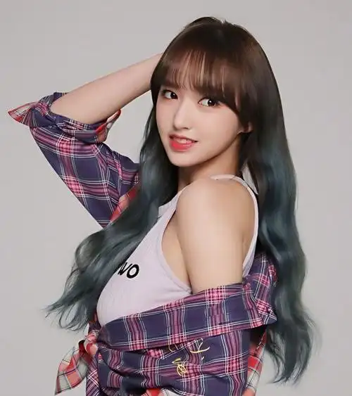 25岁程潇:魔鬼身材性感尤物,网友惊呼太美了!