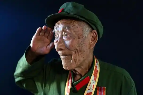 浴血荣光丨致敬抗战老战士——张立忠