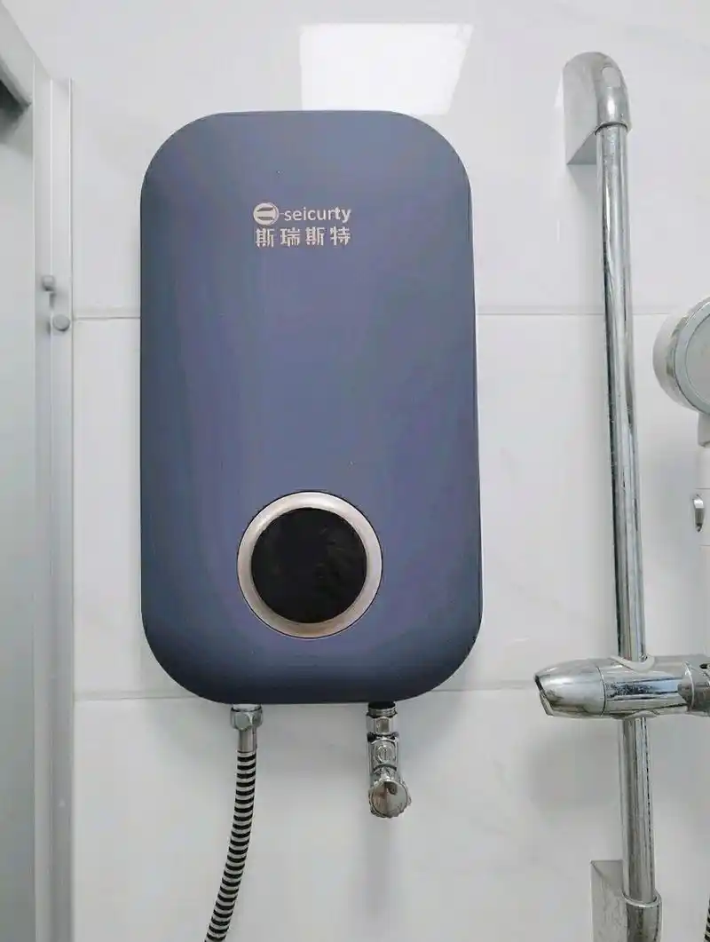 斯瑞斯特磁能即热式热水器是什么神仙热水器 今年的夏天,是不是格外的