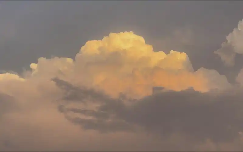 记录今日云朵变化