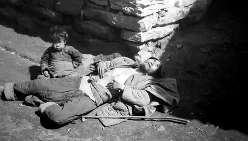 1942年悲惨的河南大饥荒珍贵照片