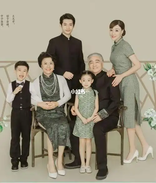 中式旗袍全家福/幸福一家人