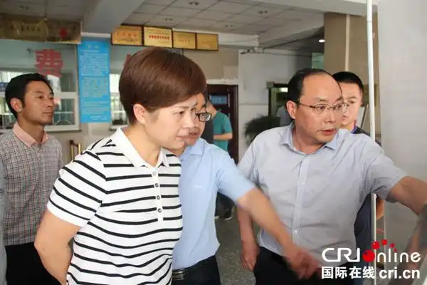 达州宣汉县副县长王晴调研宣汉县第二人民医院