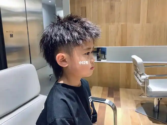 锡纸烫——狼尾_锡纸烫_狼尾_卡特美甲美睫(南华康城店)自由行热门