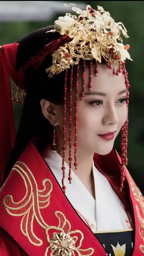 吴恙《思美人》浴兰