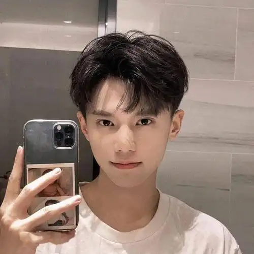 嘿嘿男生最帅的10款发型