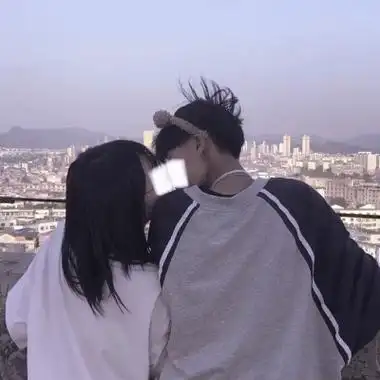 网红情侣头像一男一女抖音