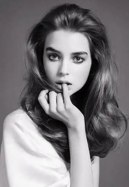这才叫高级美感,黑白照美女惊艳