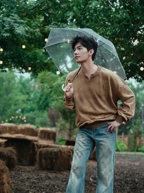 杨洋  9499 9499    复制文案评论本条微博(可根据个人